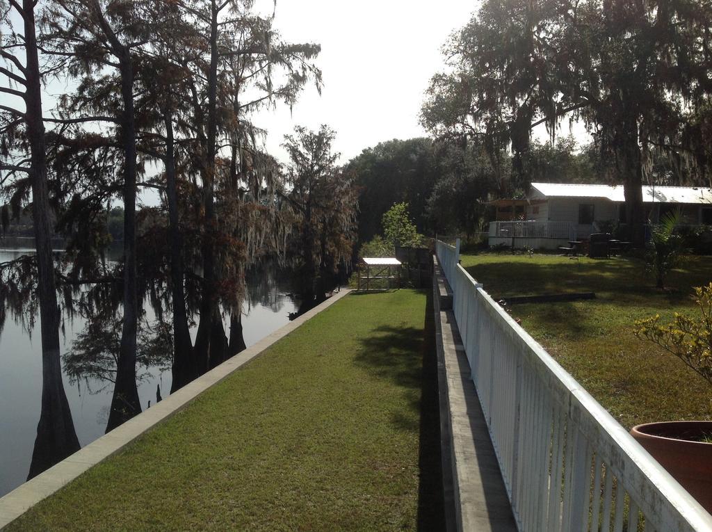 Suwannee Gables Hotel Old Town Bagian luar foto