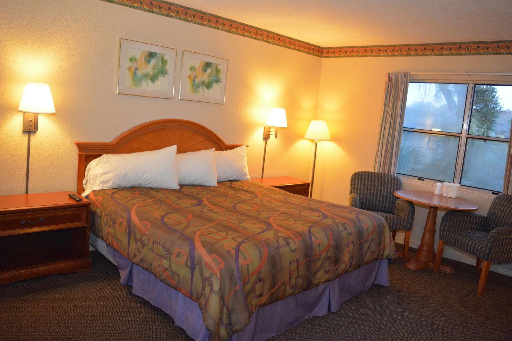 Suwannee Gables Hotel Old Town Bagian luar foto